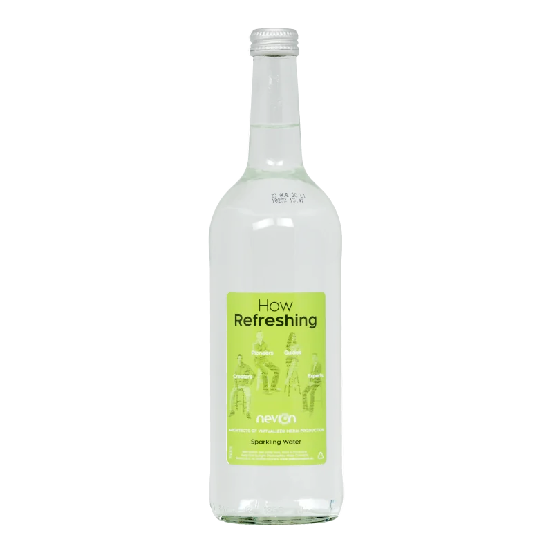 Water Concepts - Glazen fles water met logo en etiket